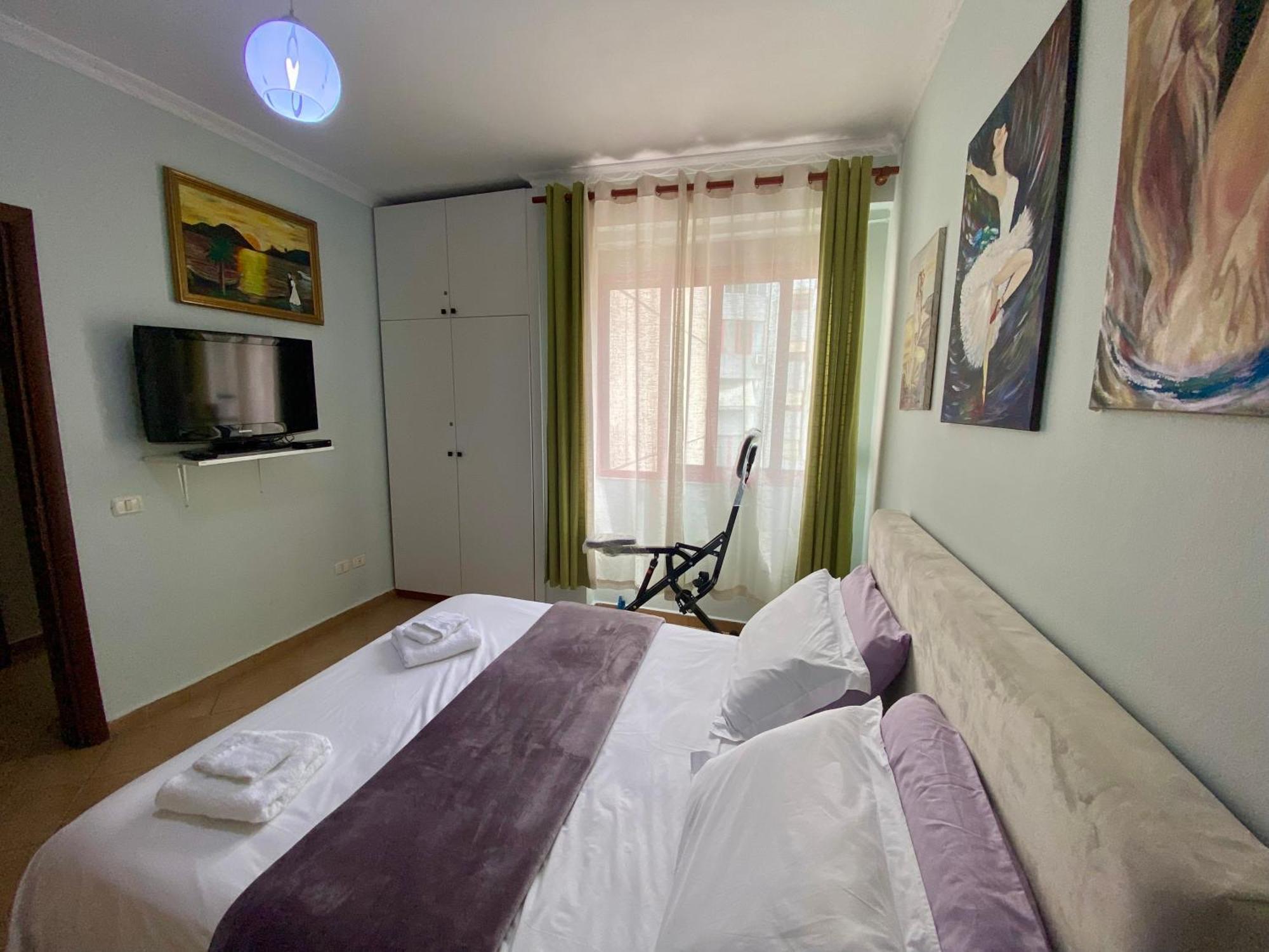 Stay At An Artist'S Place! Tirana Eksteriør billede